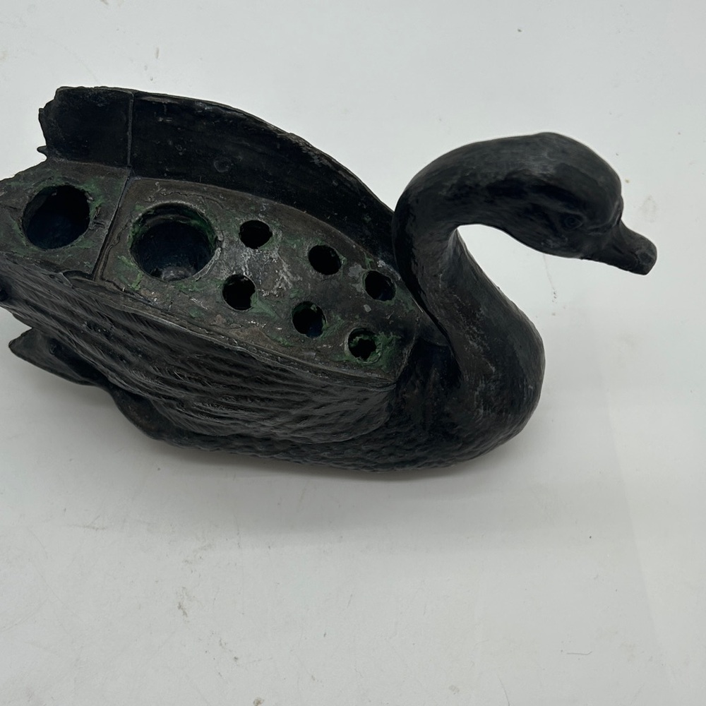 Elegant Petite Cast IronSwan Sculpture Candle Holder - Picture 2 of 5